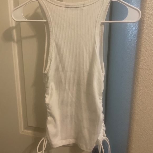 Tank - Picture 2 of 2